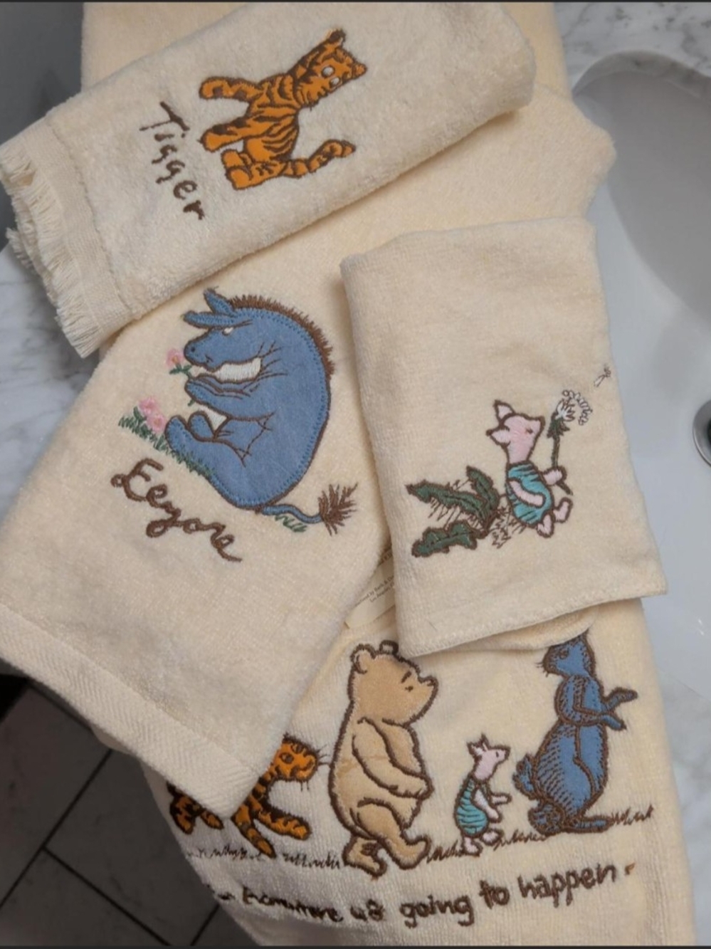 Rare Vintage 90s Disney Winnie the Pooh Towel Set